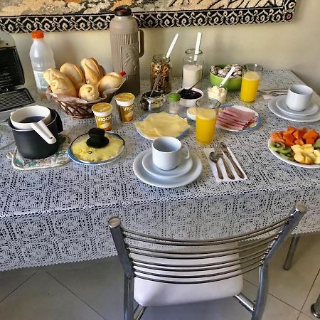 Homestay 3 - Avenida Carlos Gomes Porto Alegre Extérieur photo